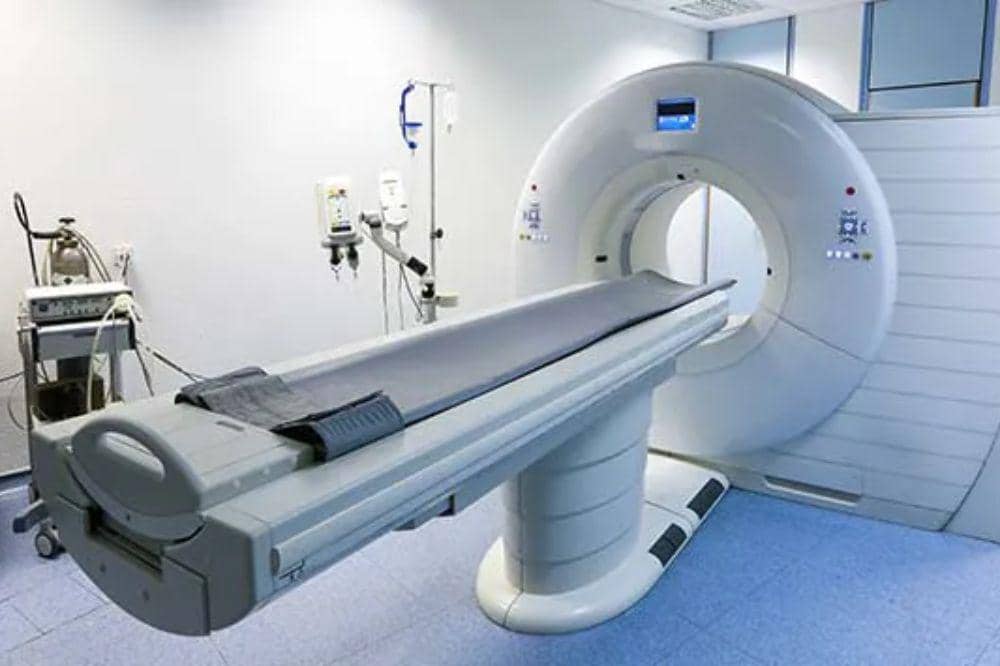 MRI (Magnetic Resonance Imaging)
