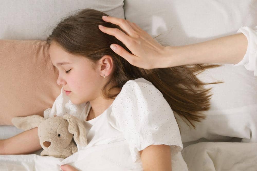 Sengatan panas pada anak gejalanya kepala anak pusing