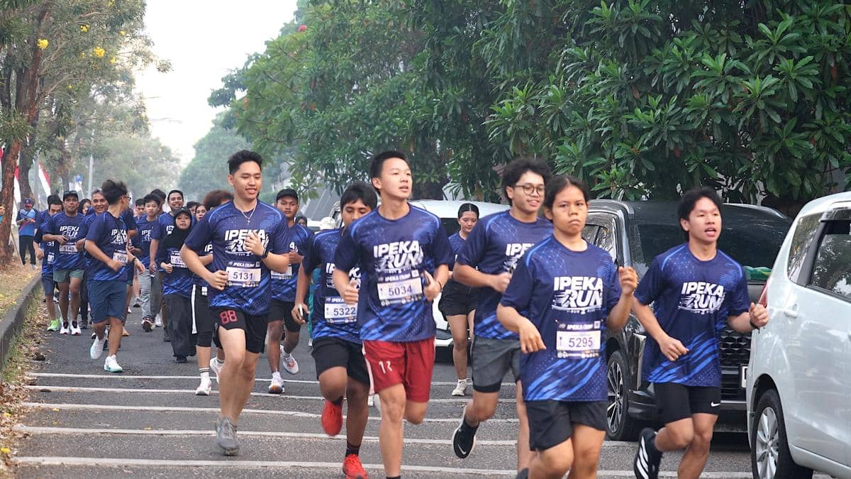 Bawa Gaya Hidup Sehat, 5K Fun Run di Grand Wisata Diikuti 700 Peserta