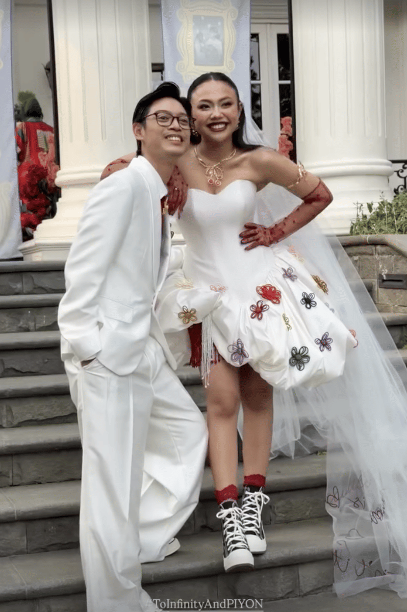 Gaya Pila di resepsi pernikahan. (instagram.com/pnvl)