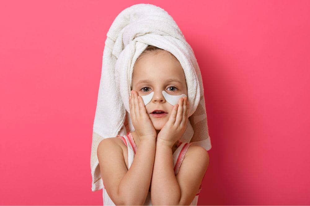 5 Dampak Skincare Dewasa pada Anak yang Wajib Mama Tahu