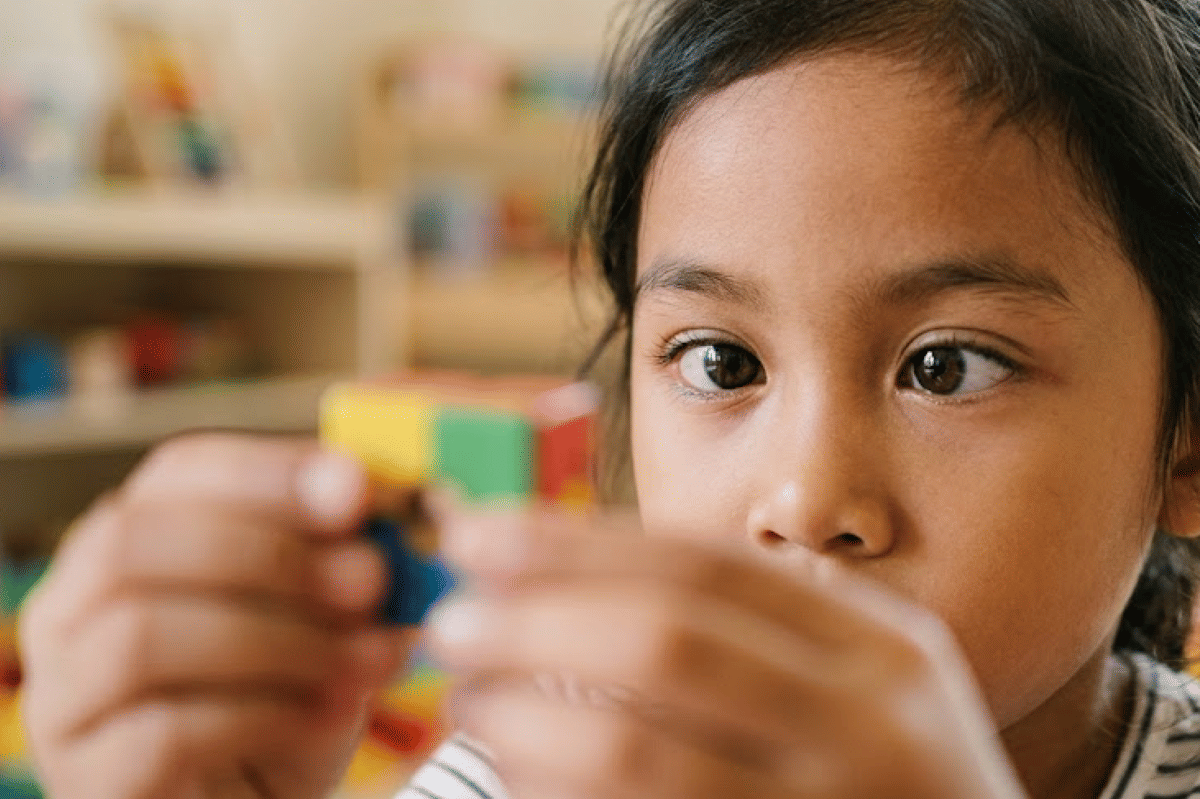 Mata juling dapat mengganggu penglihatan anak