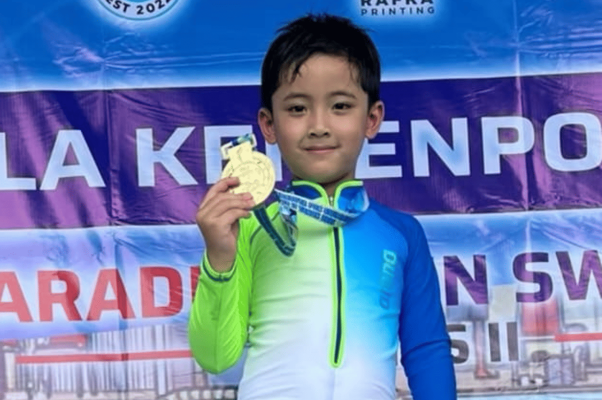 Tristan juga berprestasi dalam olahraga renang