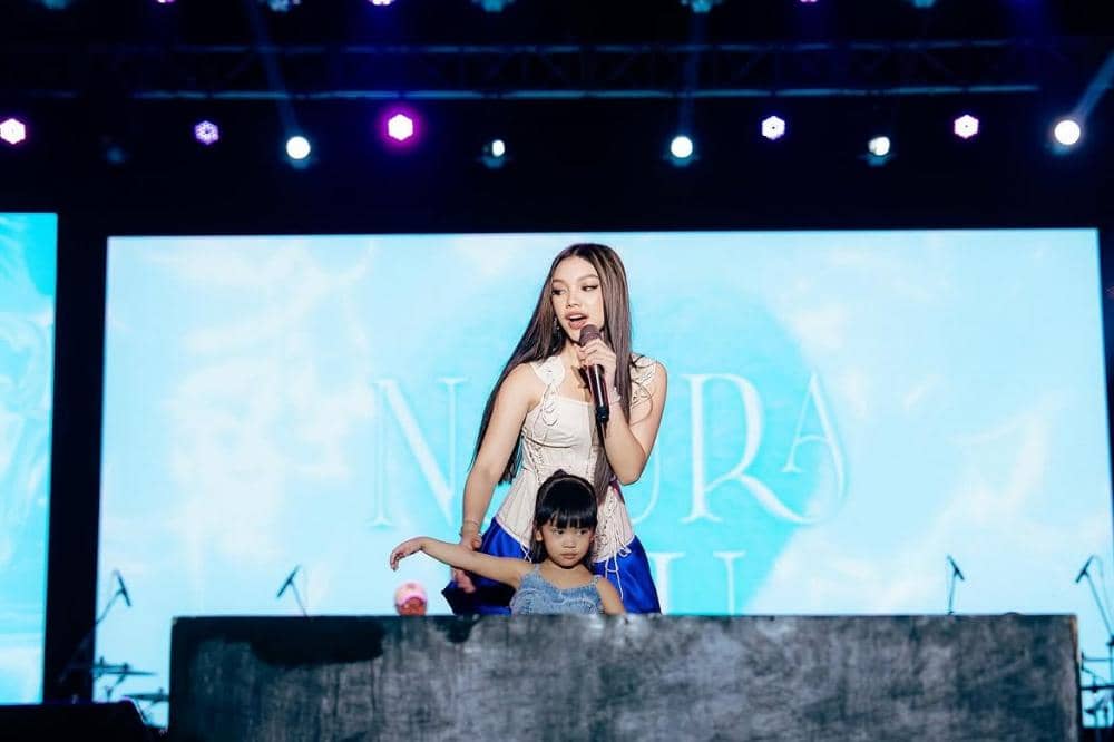 Nakeya Yaya cengkok nyanyi lagu 'terima kasih' Naura yang berirama musikal teater jadi versi cengkok