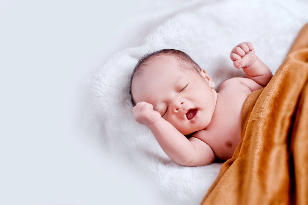 Bayi Sering Kaget saat Tidur, Berbahayakah? Cek Faktanya