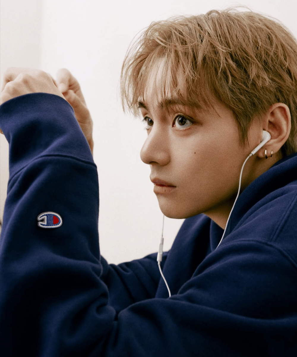 Kombinasi atasan quarter-zip yang hangat