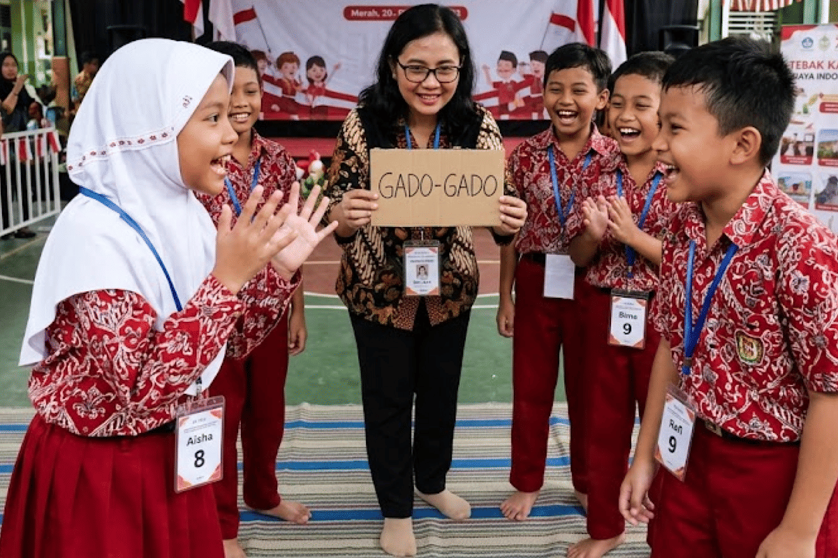 Lomba tebak kata tidak melibatkan fisik anak