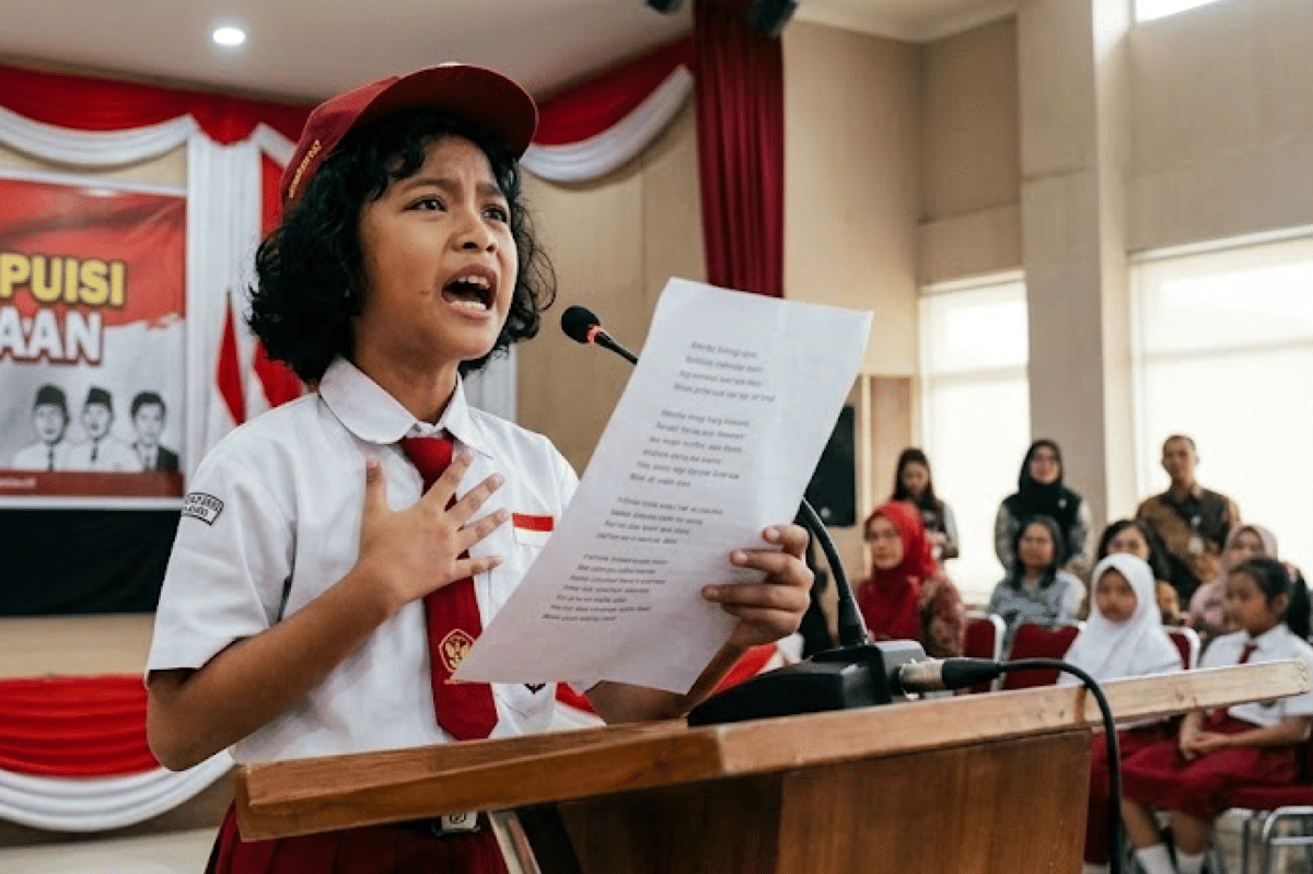 Anak dapat mengekspresikan perasaannya melalui lomba puisi