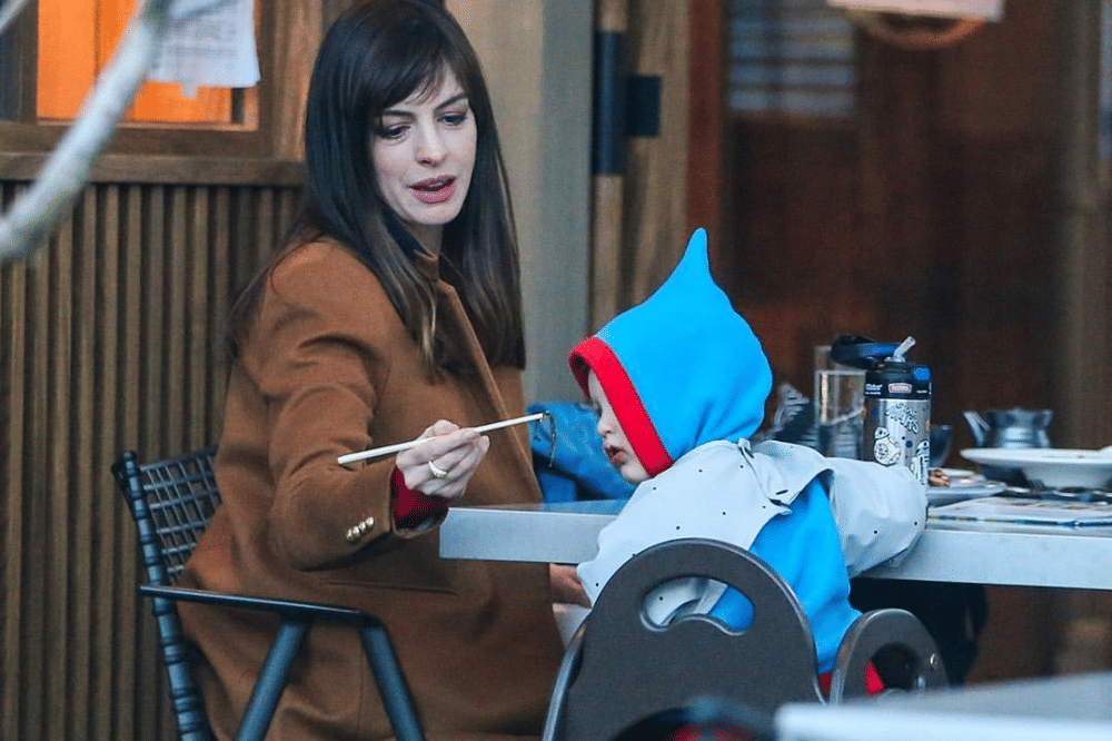 Anak Anne Hathaway