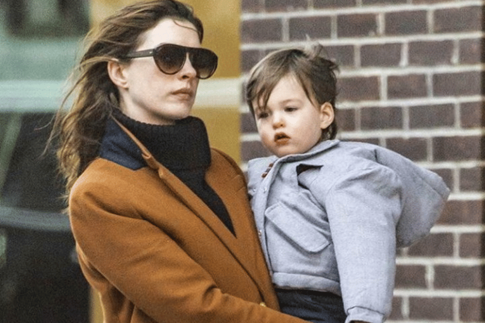 Biodata dan Profil Jonathan Rosebanks Shulman, Anak Anne Hathaway