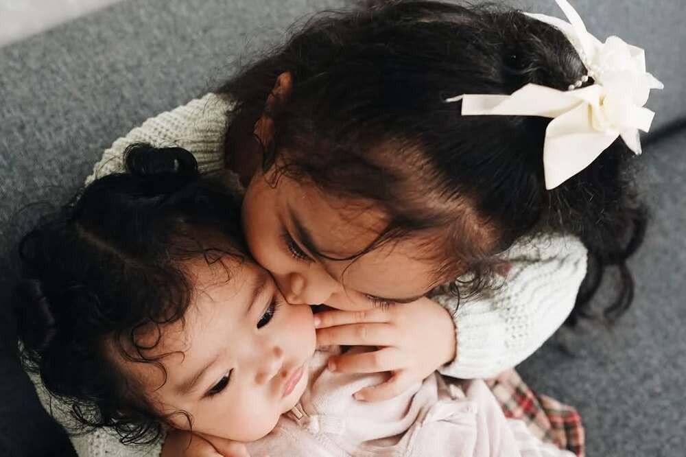 Berapa Perbedaan Umur Xarena dan Xandraya Anak Siti Badriah?
