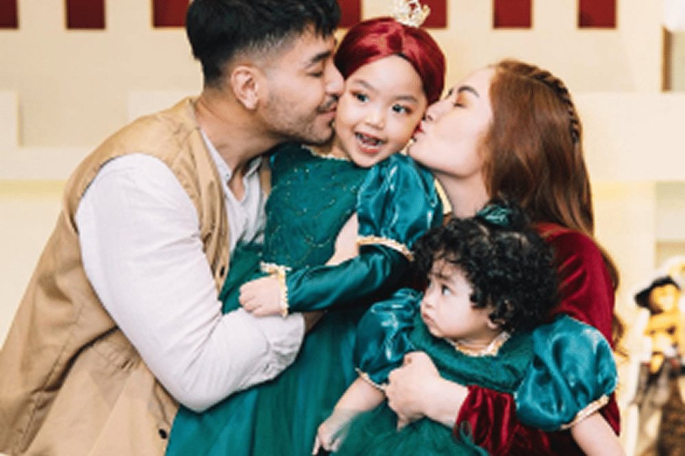 Xarena dan Xandraya
