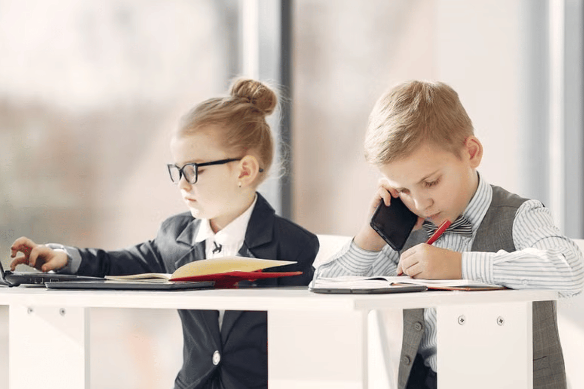 5 Alasan Anak Pra Remaja dan Remaja Perlu Punya Pengalaman Kerja!