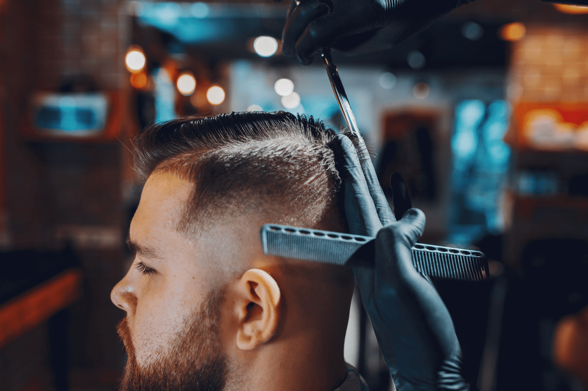 Perbedaan barbershop dan pangkas rambut (6)