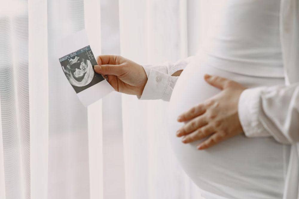 Menunggu 22 Tahun, Pasangan Ini Dikaruniai Bayi Kembar Melalui IVF