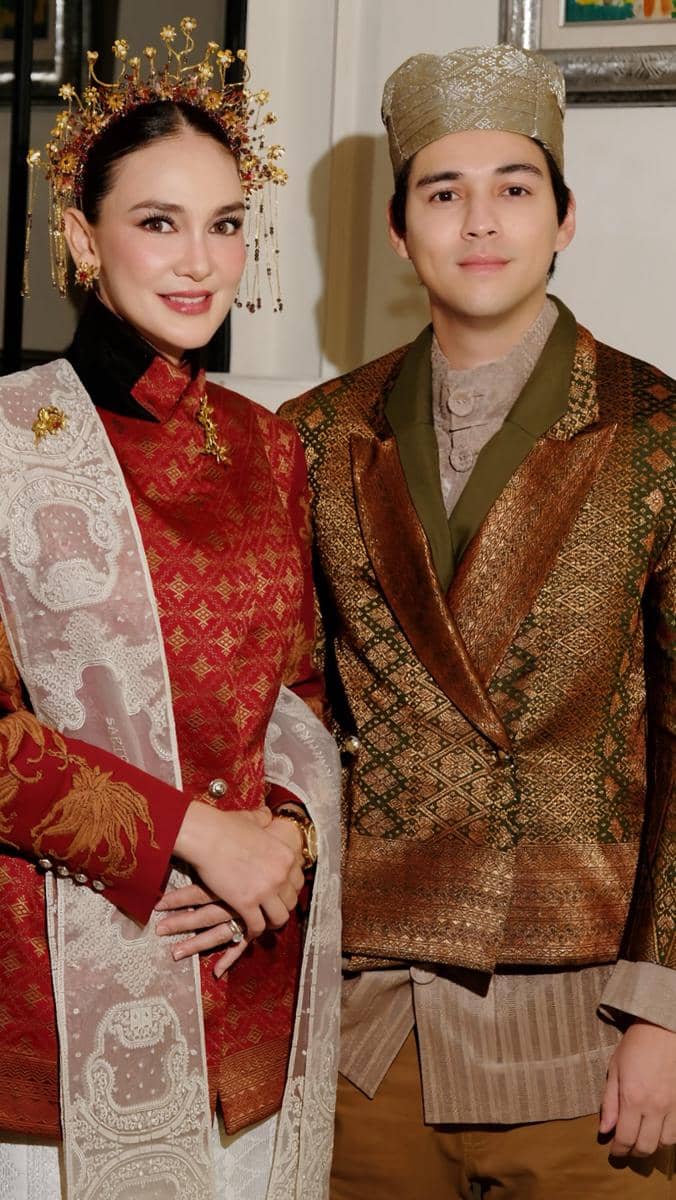 Luna Maya dan Maxime Bouttier tampil kompak