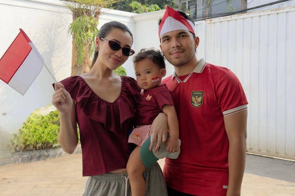Perdana Ikut 17 Agustus, Arash Anak Aaliyah Massaid Lomba Makan Biskuit