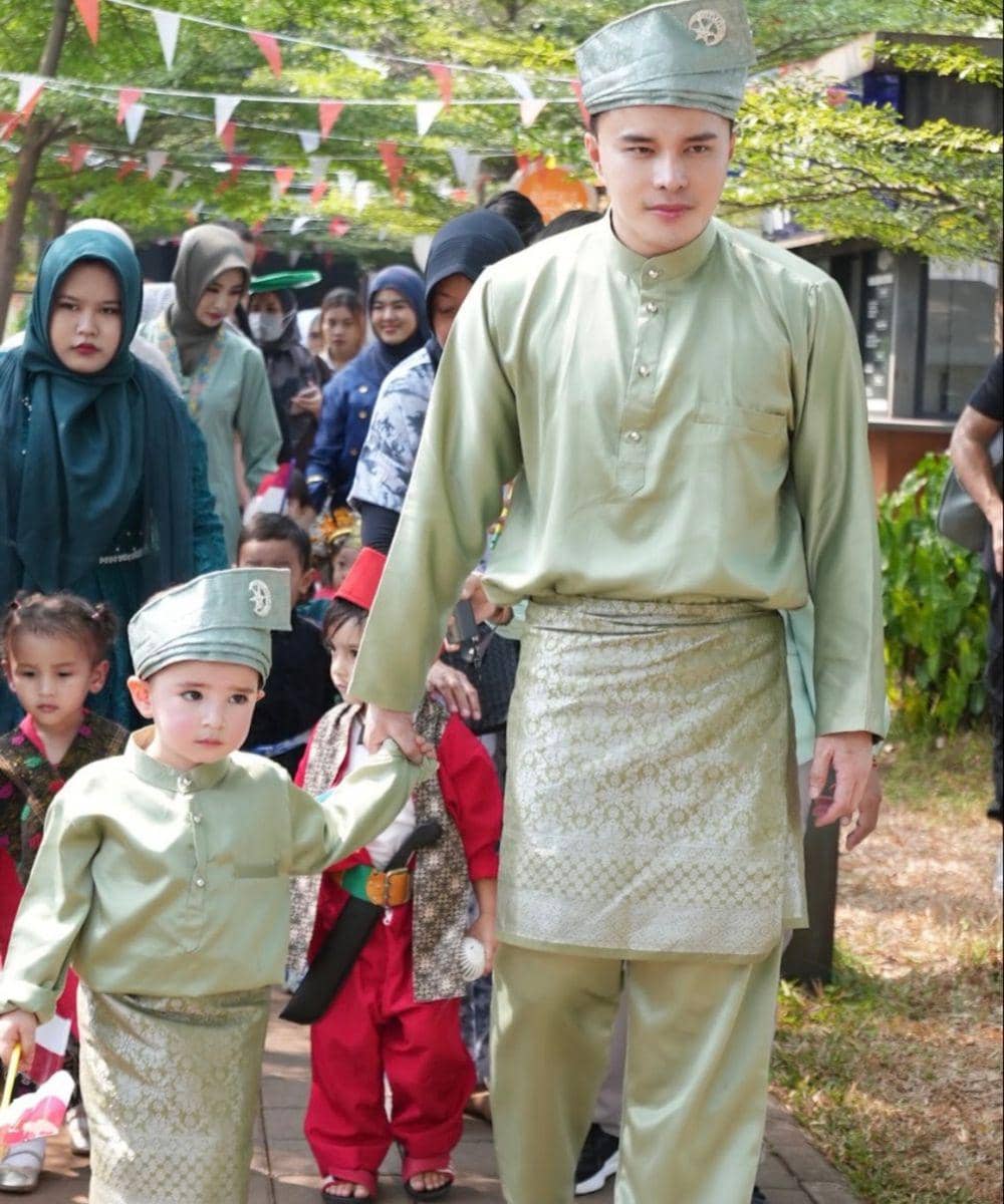 Outfit Adat Melayu Bem Smith Opra 1