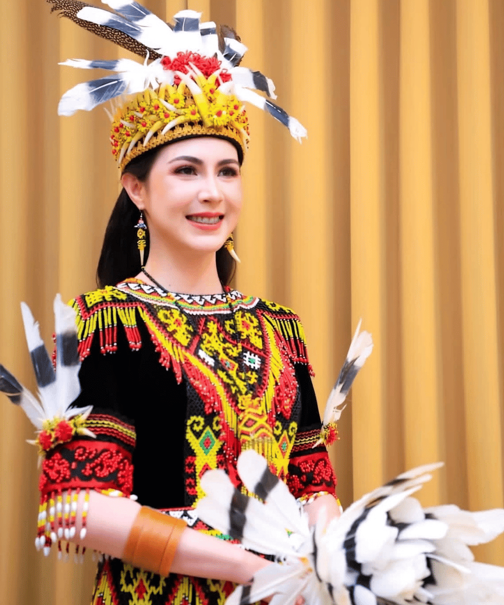 Gaya Arumi Bachsin Sekeluarga Peringati Hari Kemerdekaan (2)