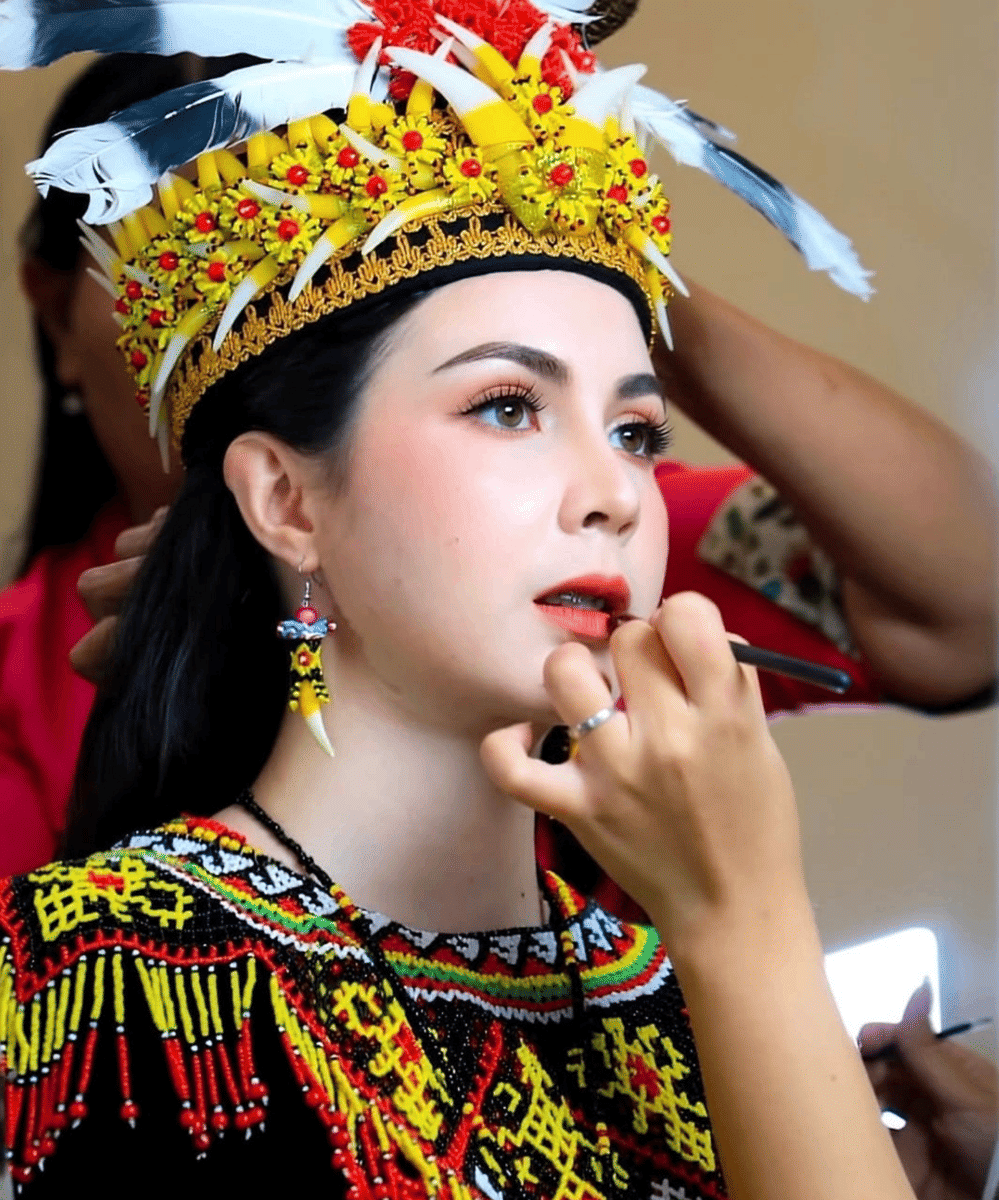 Gaya Arumi Bachsin Sekeluarga Peringati Hari Kemerdekaan (4)