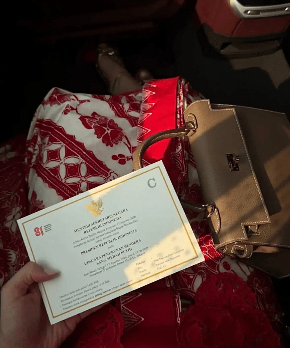Brand tas mewah para artis yang hadiri upacara kemerdekaan (2)