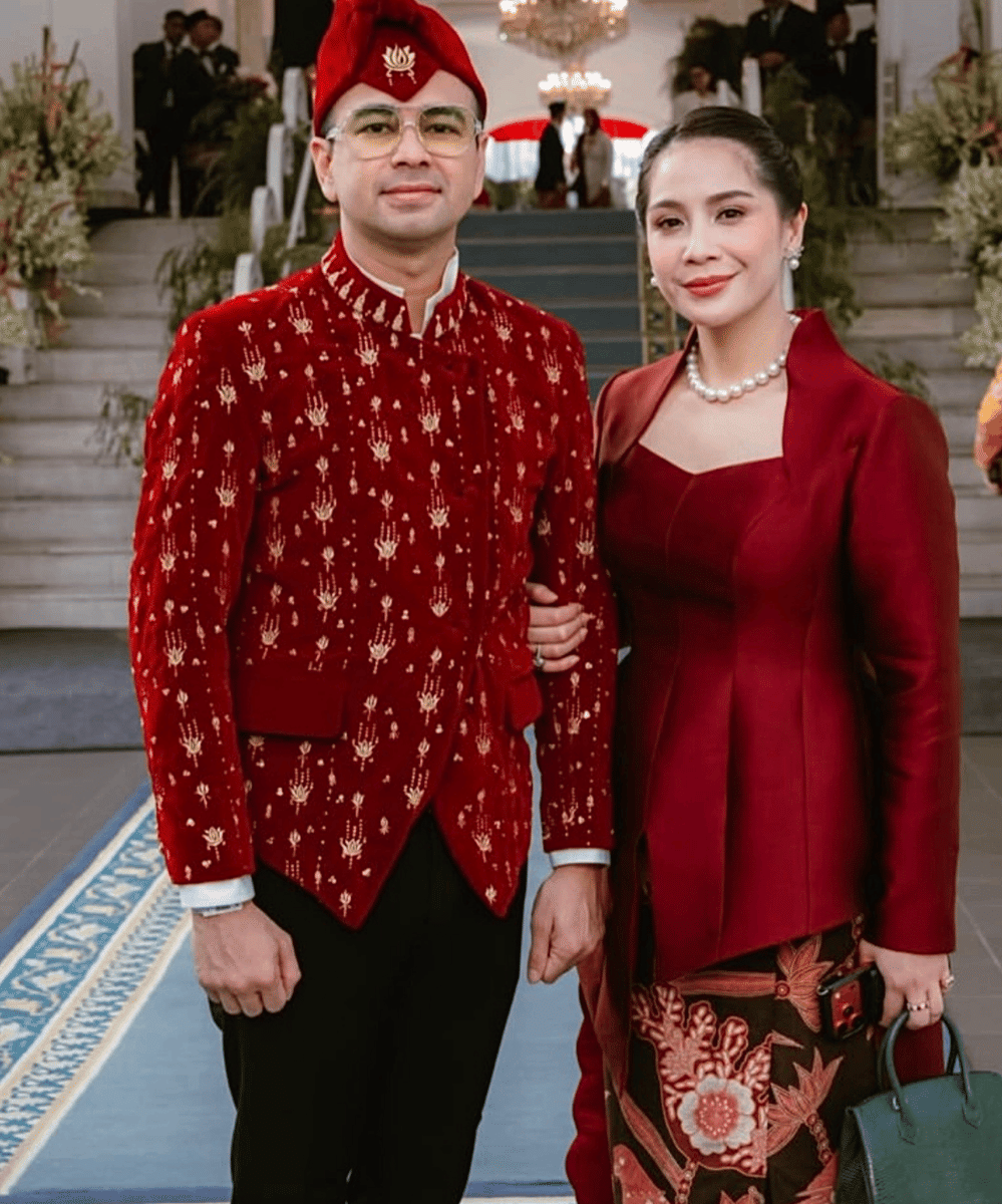 Brand tas mewah para artis yang hadiri upacara kemerdekaan (5)
