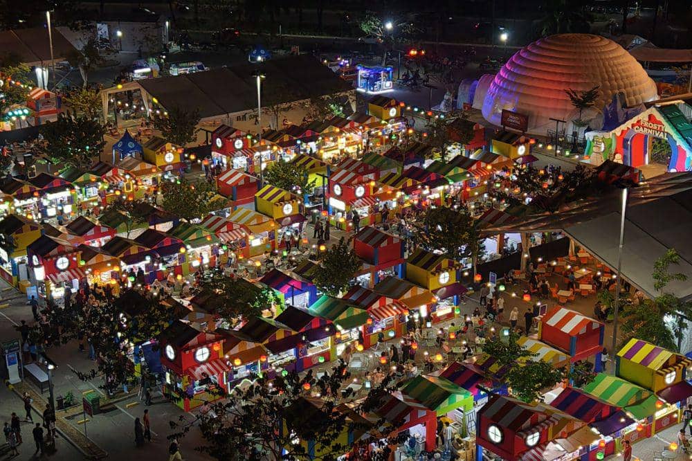 Beragam Kuliner & Wahana Playground
