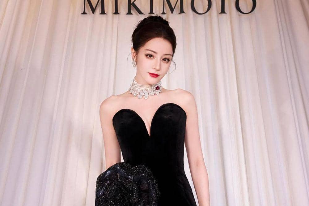 Profil dan Biodata Dilraba Dilmurat, Lengkap Perjalanan Kariernya