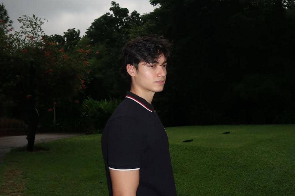 Profil dan Biodata Oliver Roberts, Lengkap Fakta Menarik