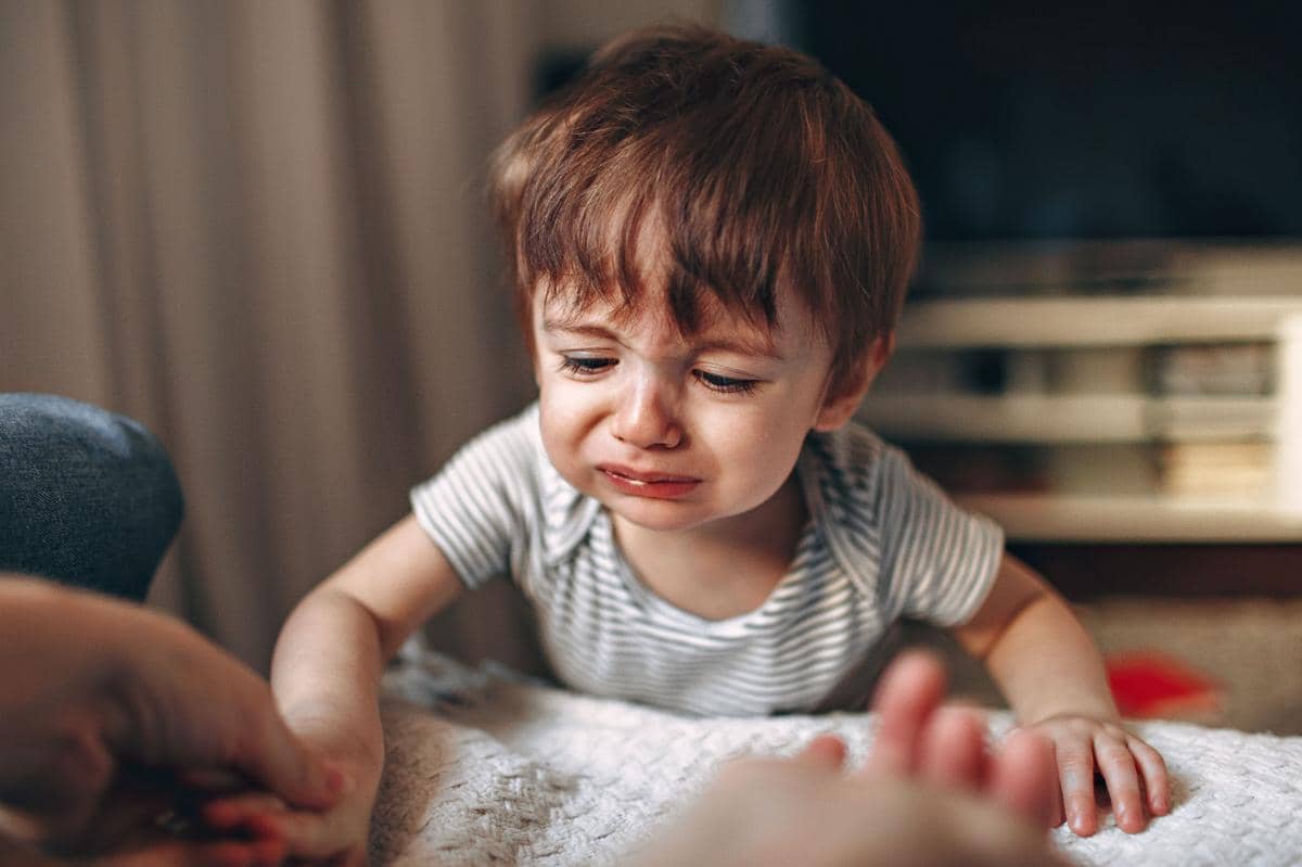 Cara atur screen time anak menurut pakar jangan dipakai untuk meredakan emosi anak