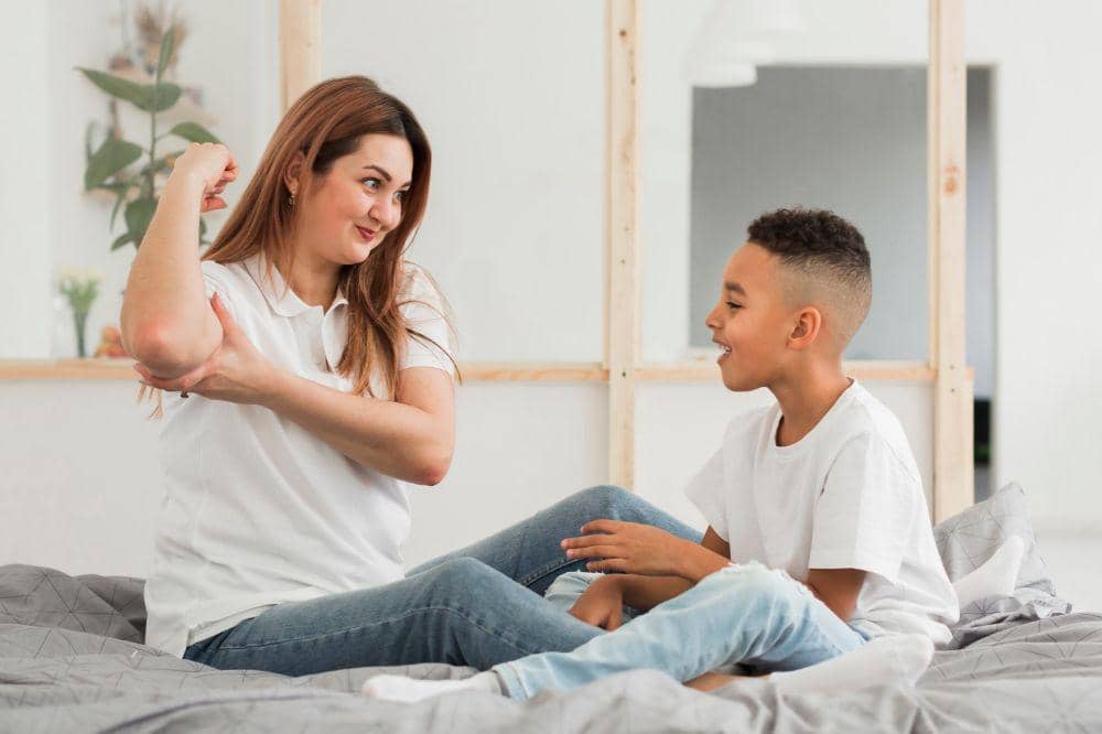 mama dan anak laki-lakinya