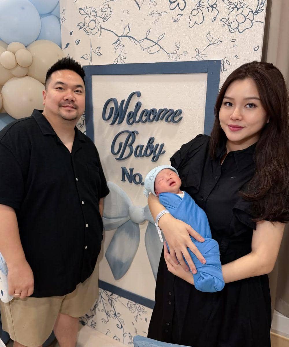 5 Momen Bahagia Nex Carlos dan Istri Dikaruniai Anak Ketiga (4).jpg