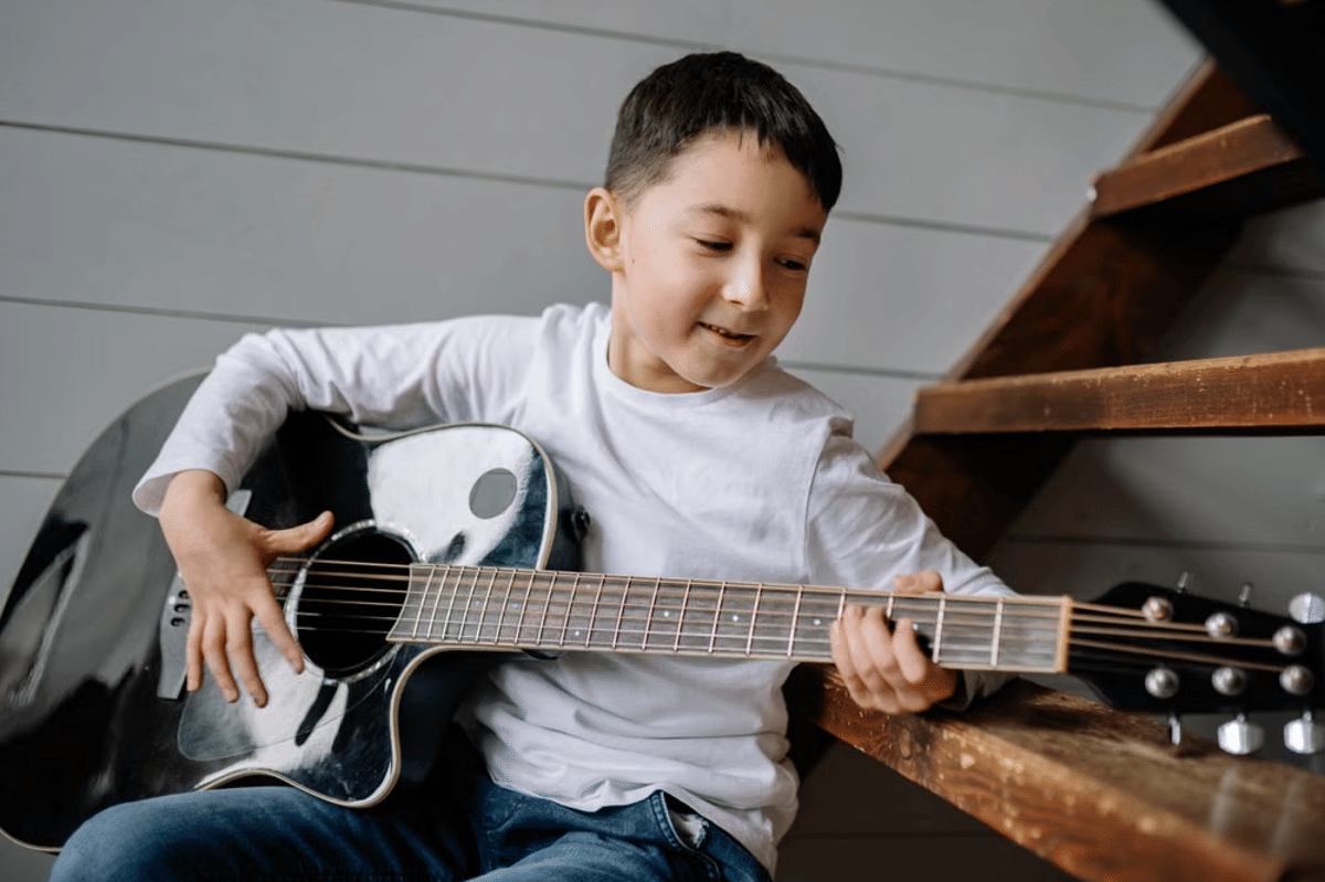 Bermain musik membuat anak lebih peka dengan nada dan ritme suara