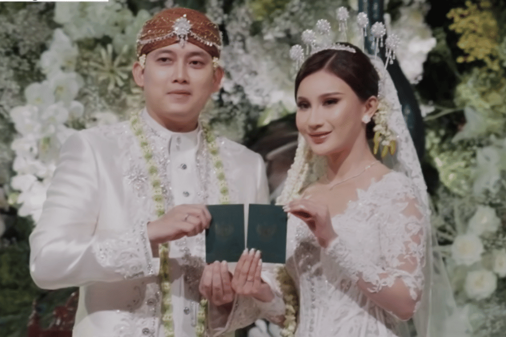 Akad dan resepsi digelar di hari yang sama