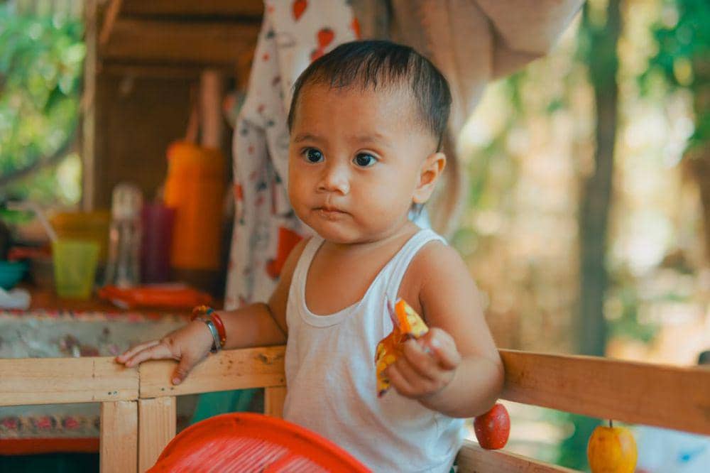 Ciri-Ciri Bayi yang Sudah Siap Diberikan Makanan