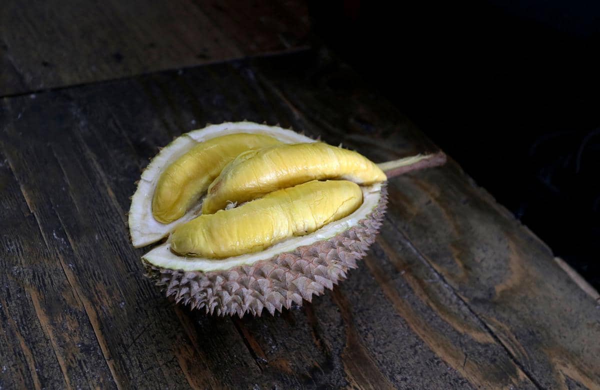Makanan berbau tajam bisa memperkuat rasa metalik