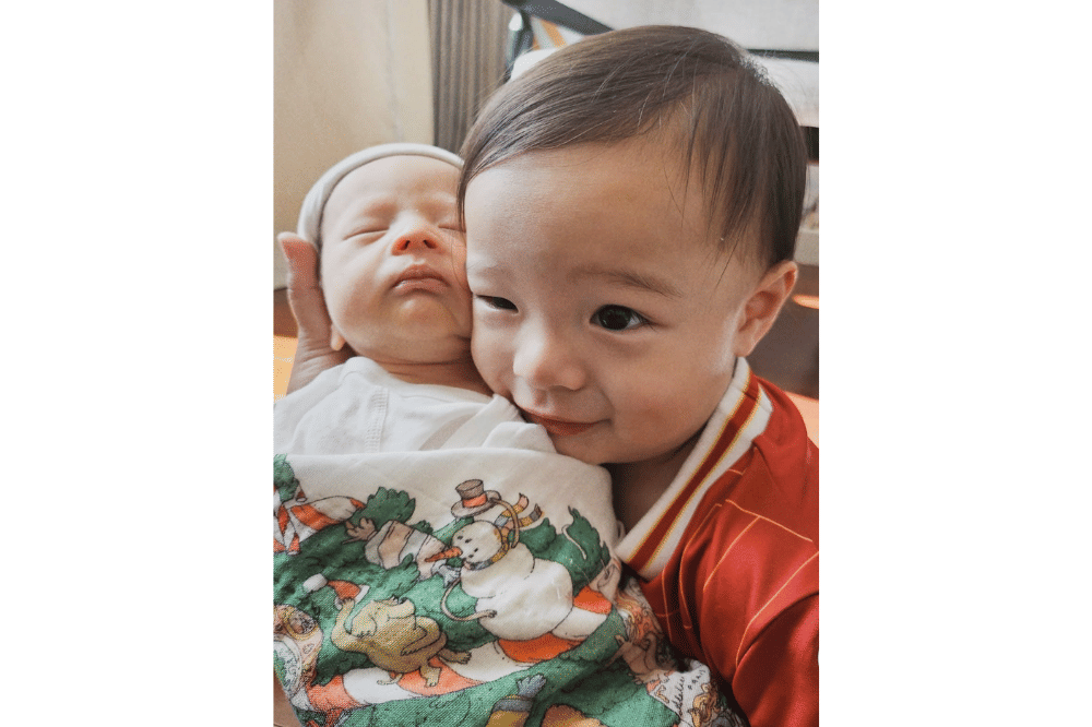 Foto Collin anak kedua Pamela Bowie dalam berbagai ekspresi