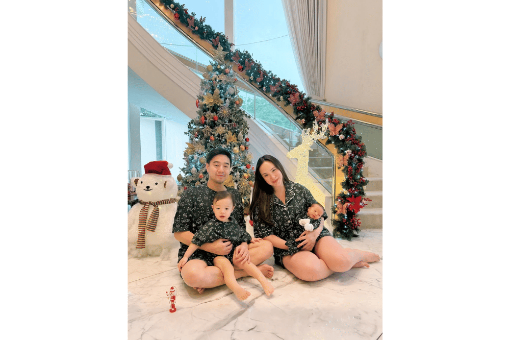 Foto Collin anak kedua Pamela Bowie dalam berbagai ekspresi