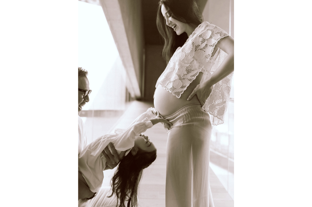 Foto Julie Estelle pamer baby bump kehamilan kedua