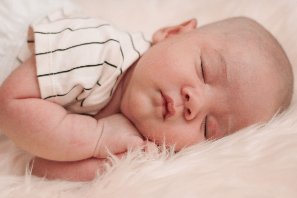 Bolehkah Bayi Tidur Miring? 