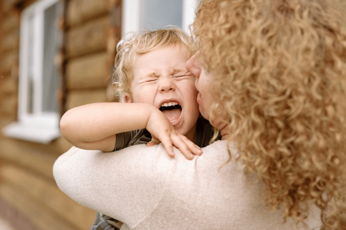Anak tantrum bukan berarti ia nakal, coba untuk memahami situasi anak