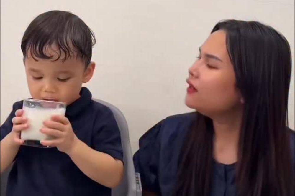 kenneth dan mama chika