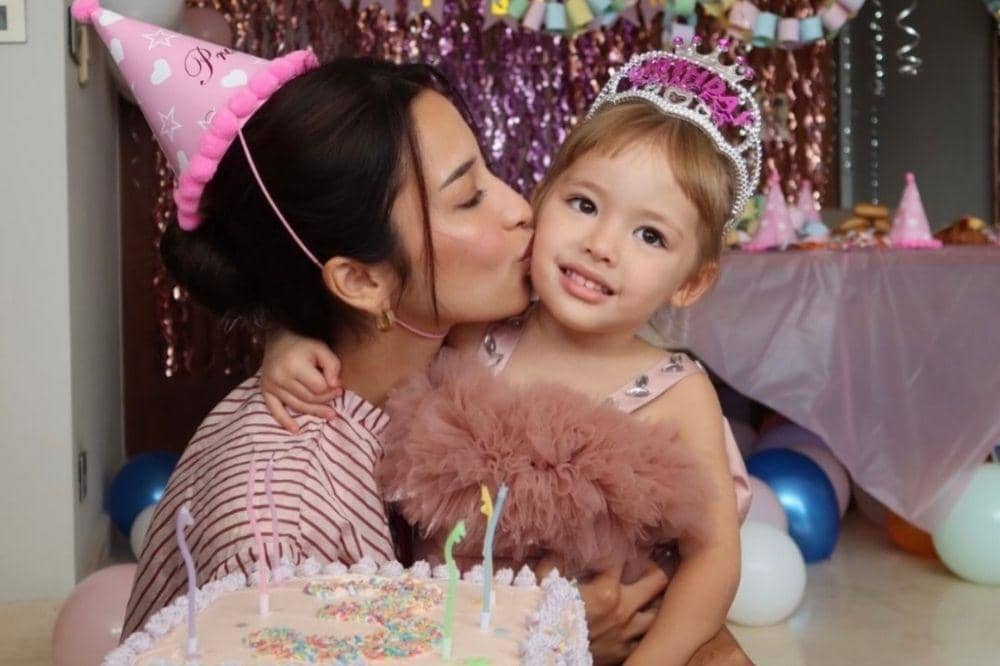 Ulang Tahun ke-3, Kamari Mengajarkan Jennifer Coppen Tak Mudah Menyerah