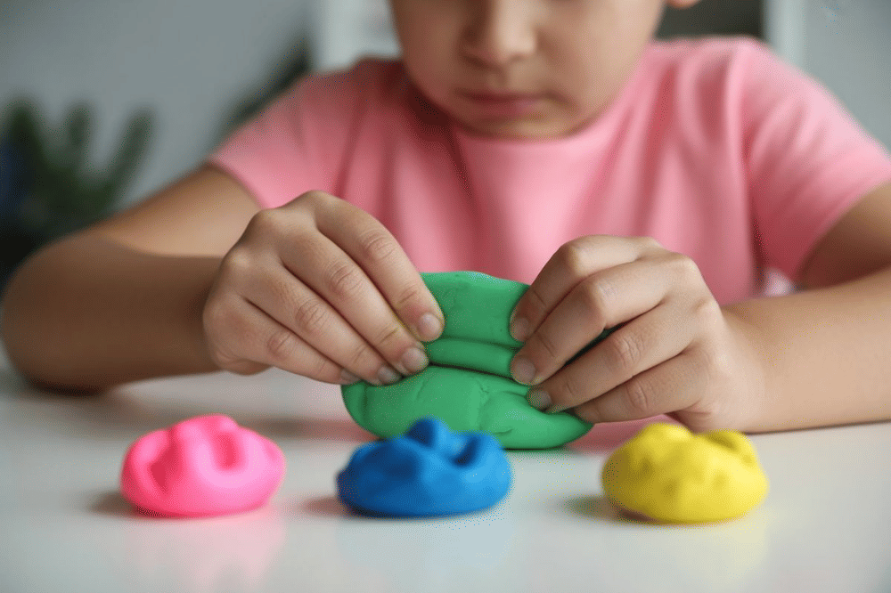 Bermain playdough