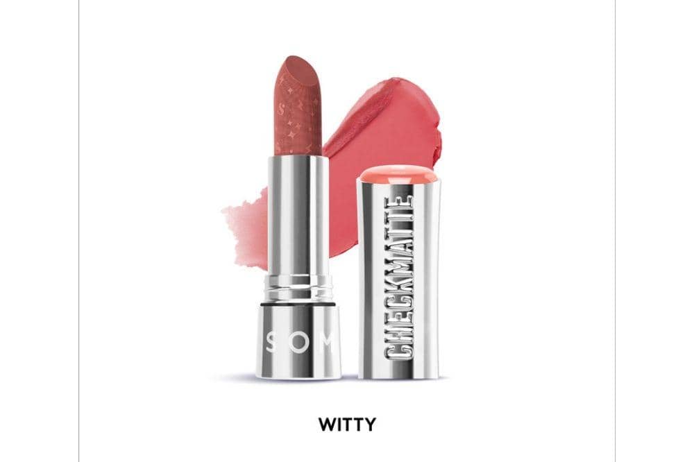 7 Rekomendasi Lipstik Warna Warm Pink untuk Tampil Natural Seharian