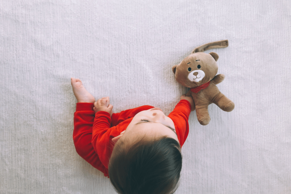16 Rekomendasi Mainan Bayi Berdasarkan Usianya