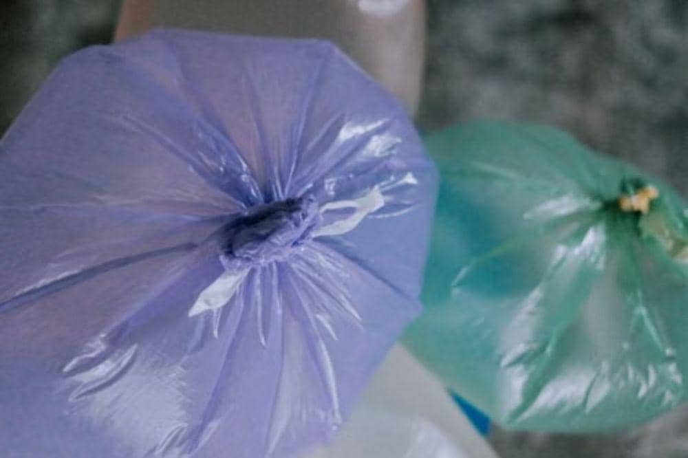 Cara Membuang Popok agar Tidak Menimbulkan Bau