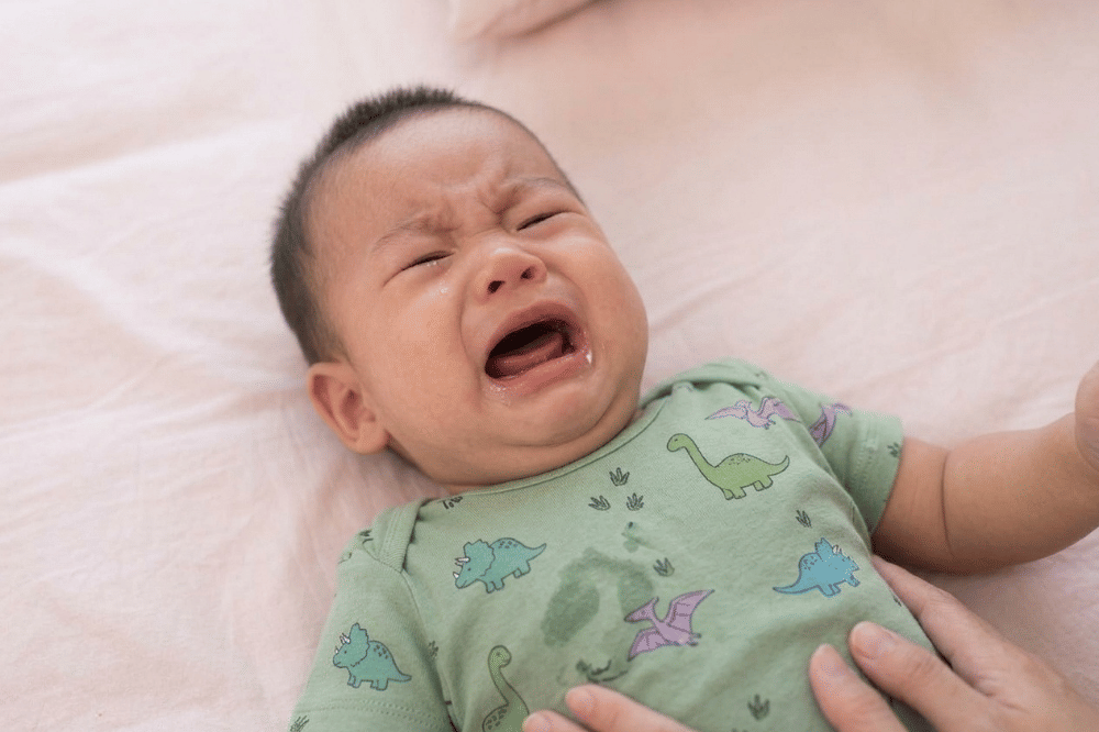 Kapan Harus Berhenti Melakukan Pijat ILU pada Bayi?