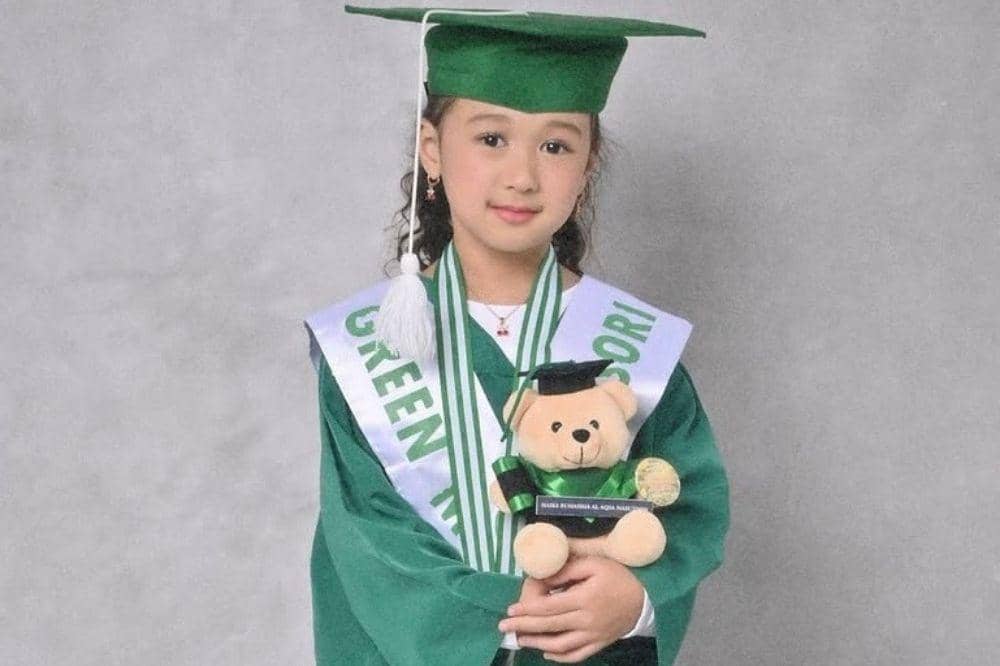 Dian Pelangi Ungkap Rasa Bangga saat Maika Rumaisha Lulus Kindergarten