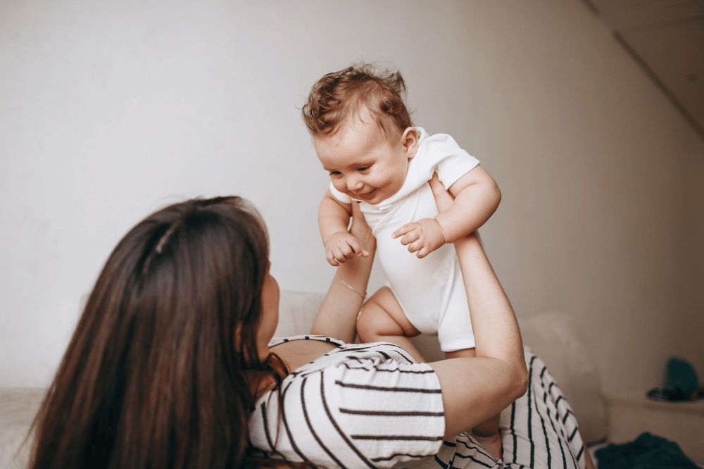 7 Stimulasi Bayi 5 Bulan, Bantu Optimalkan Tumbuh Kembang